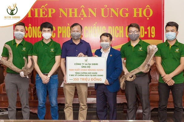 trao quà từ thiện Altai sibiri